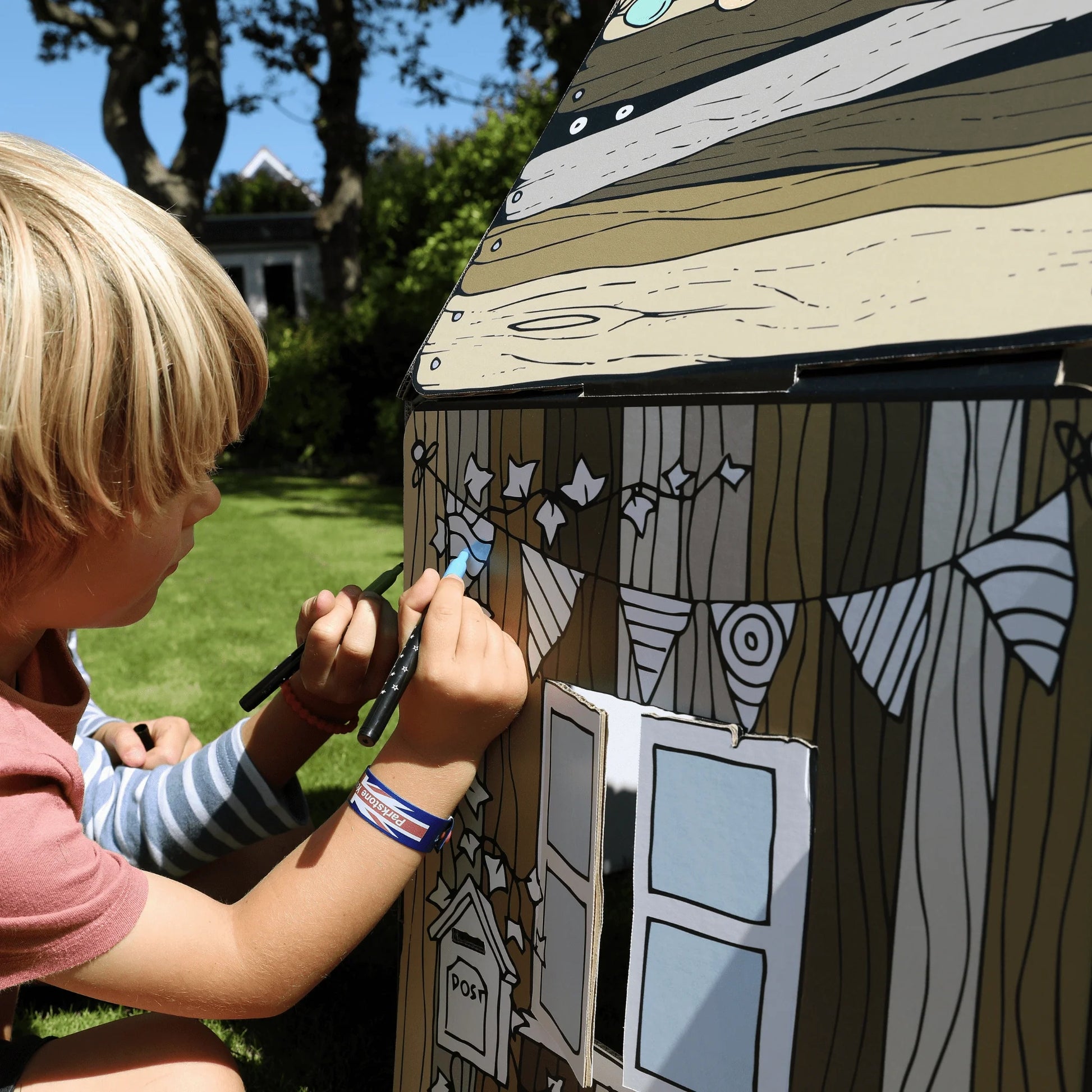 Play Den - Children's Cardboard Playhouse And Periscope - The Toy Tribe - The Forgotten Toy Shop