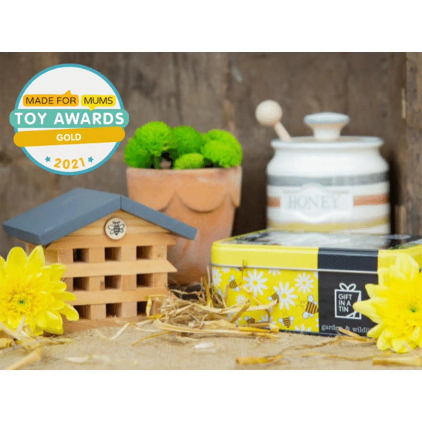 Build a Bee Hotel Craft kit in a tin - Apples to Pears - The Forgotten Toy Shop