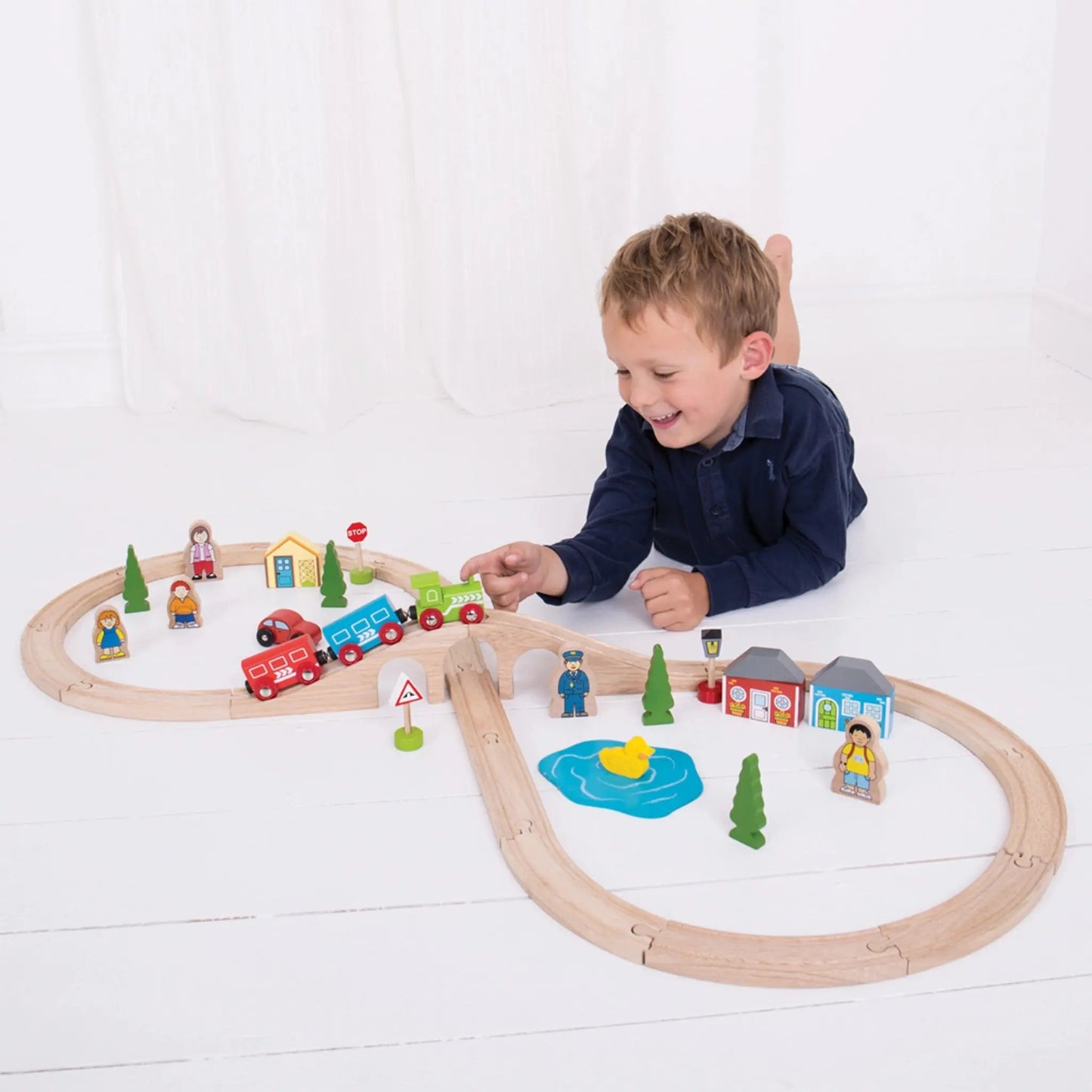 Figure of Eight Train Set - Bigjigs Toys - The Forgotten Toy Shop